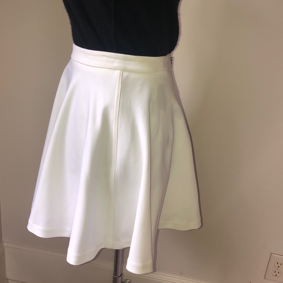 Alice + Olivia winter white blaise bell mini skirt - Picture 5 of 7